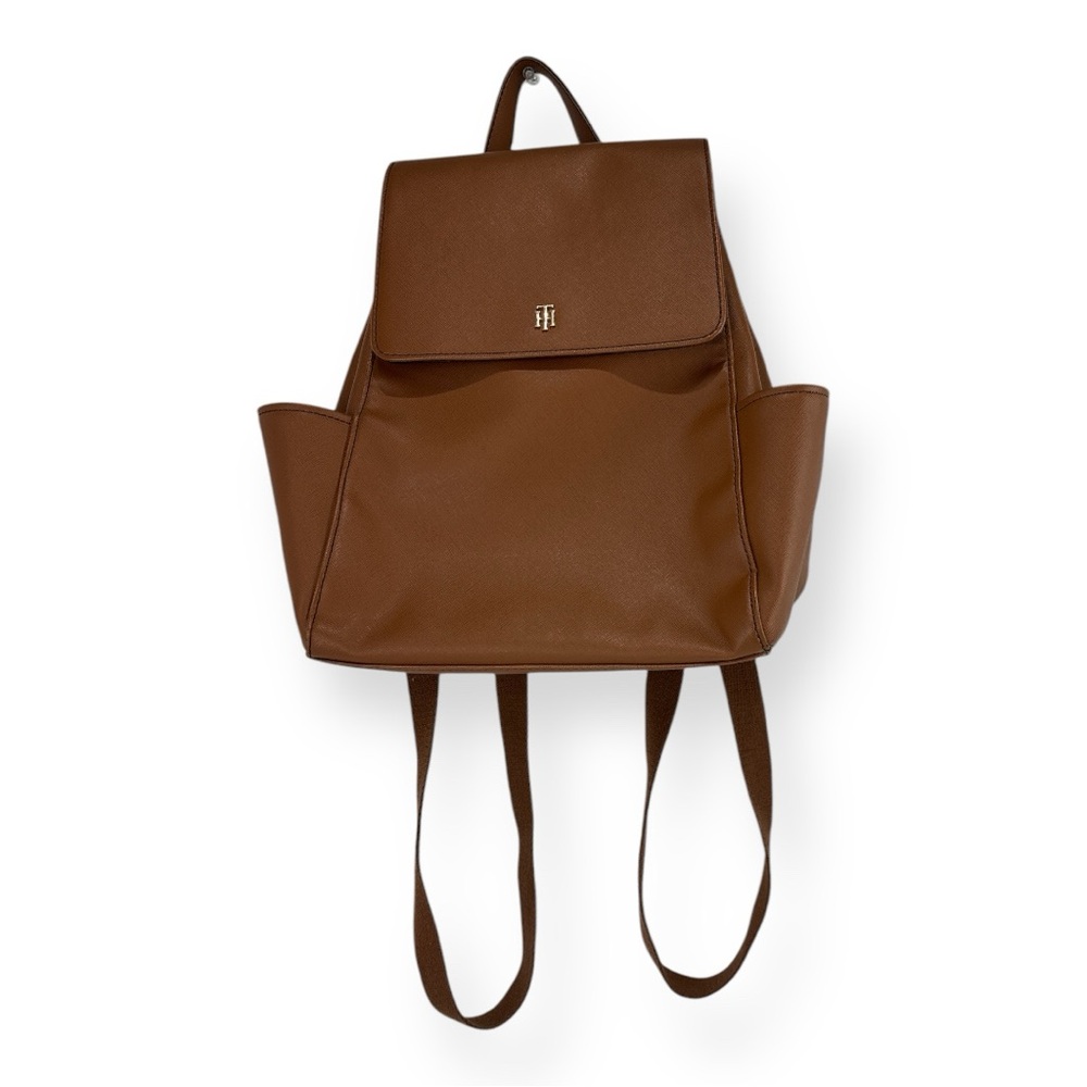 Tommy Hilfiger Beth Il Mini Backpack with Saffiano PVC flap Cognac